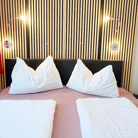 Jugend- Und Familiengaestehaus Hostal