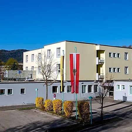 Jugend- Und Familiengaestehaus