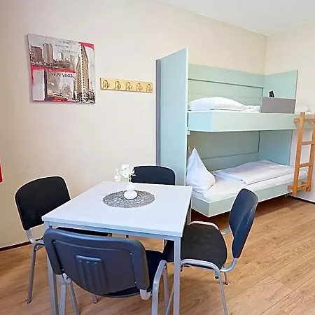 Jugend- Und Familiengaestehaus Hostel *