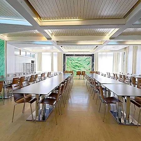 Jugend- Und Familiengaestehaus *