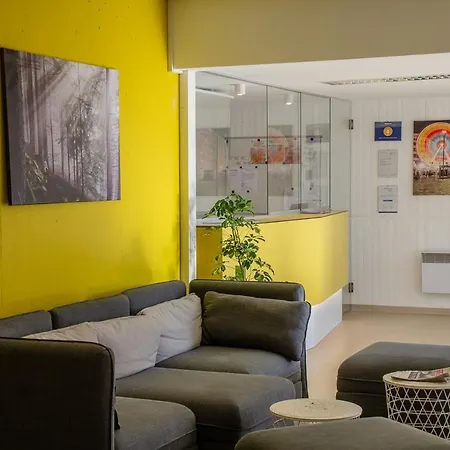 Jugend- Und Familiengaestehaus Hostel *