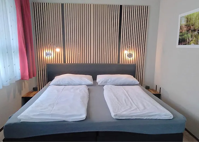 Jugend- Und Familiengastehaus *